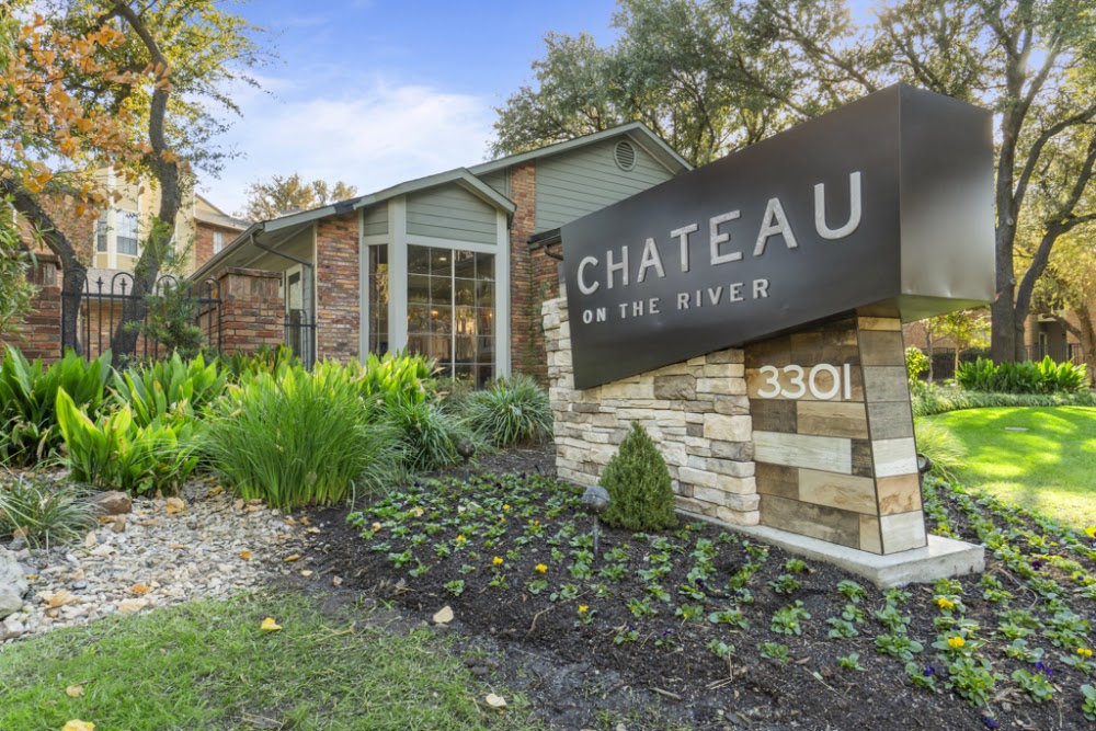 Chateau on the River Apartments