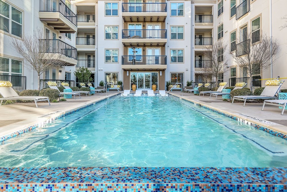 Monaco on the Trail Apartments