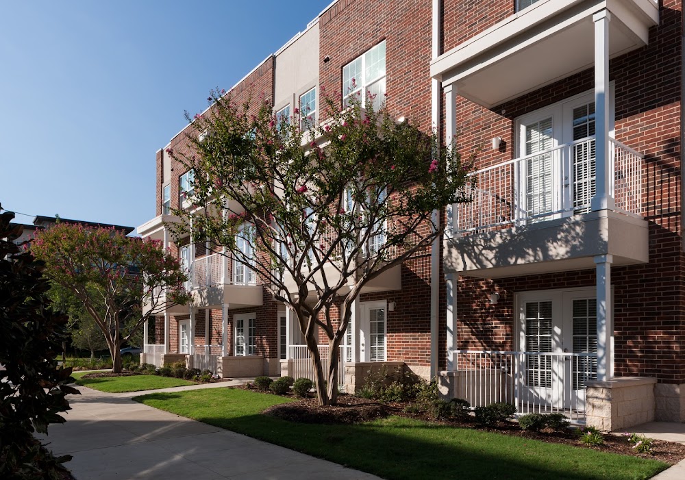 4110 Fairmount