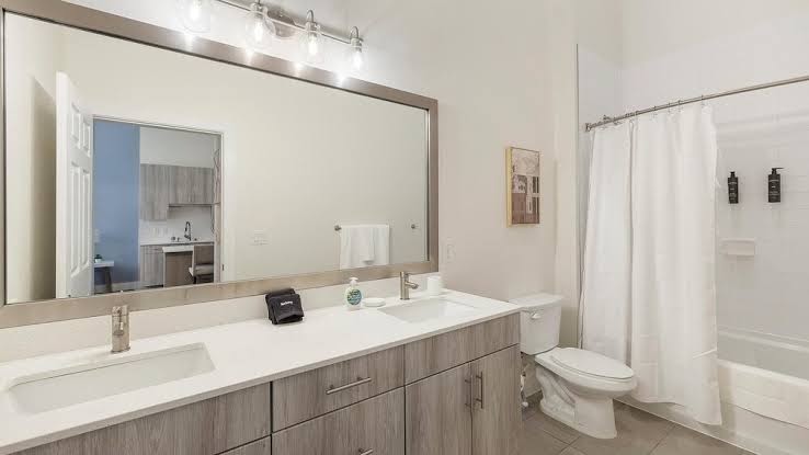 Landing Furnished Apartments at Broadway Chapter