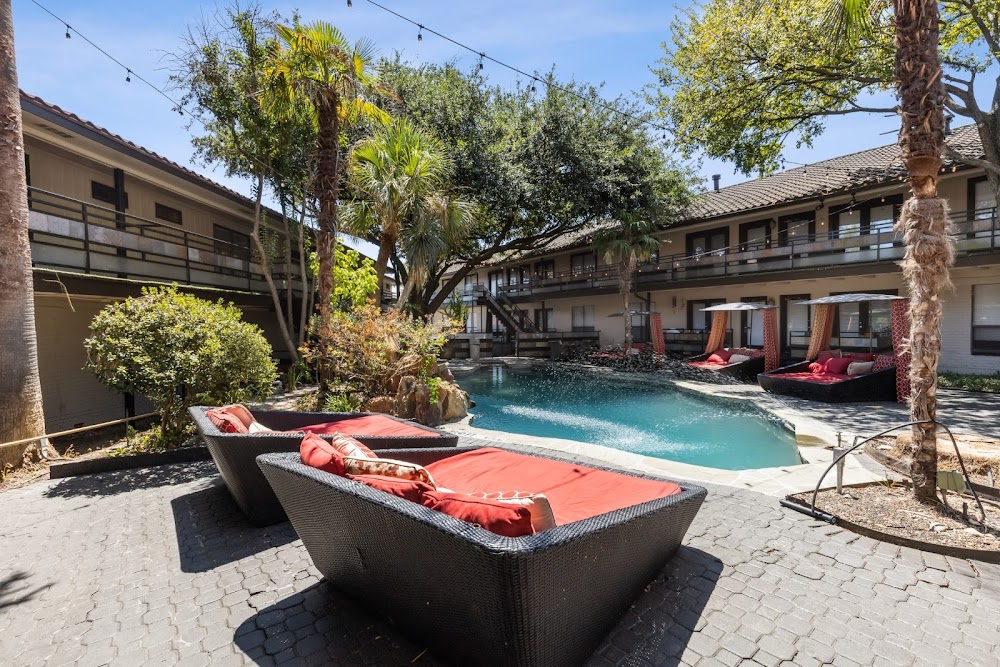Verandah Flats Apartments
