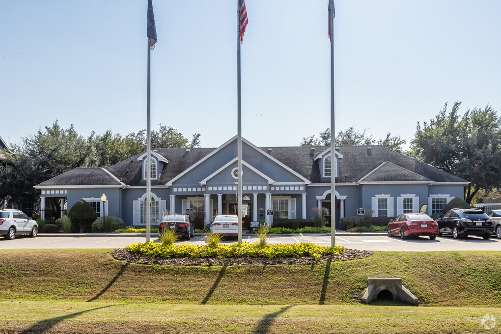The Villas of Remond