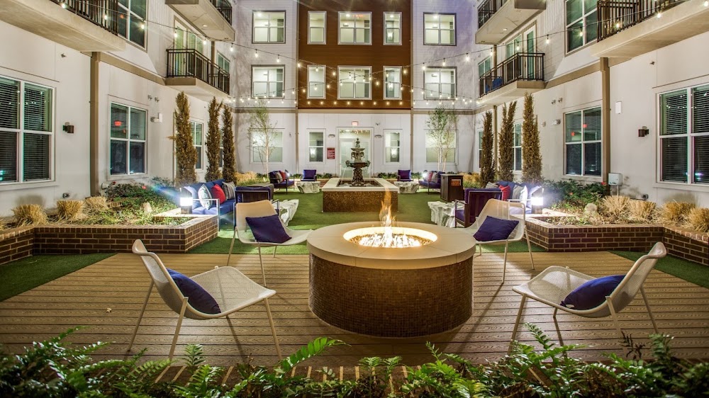 Stella Apartments Uptown