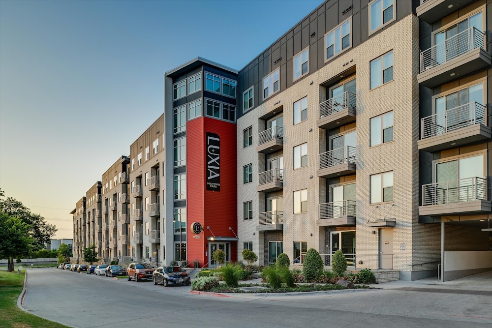 Luxia Midtown Park Apartments