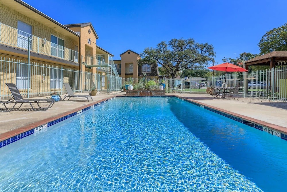Bella Vista Park Apartments