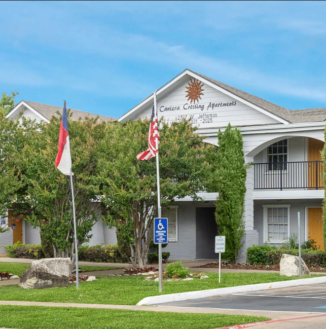 Cantera Crossing Apartments