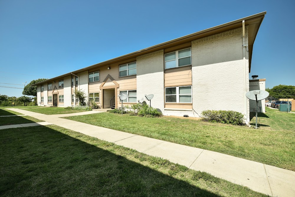 Estelle Village Apartments