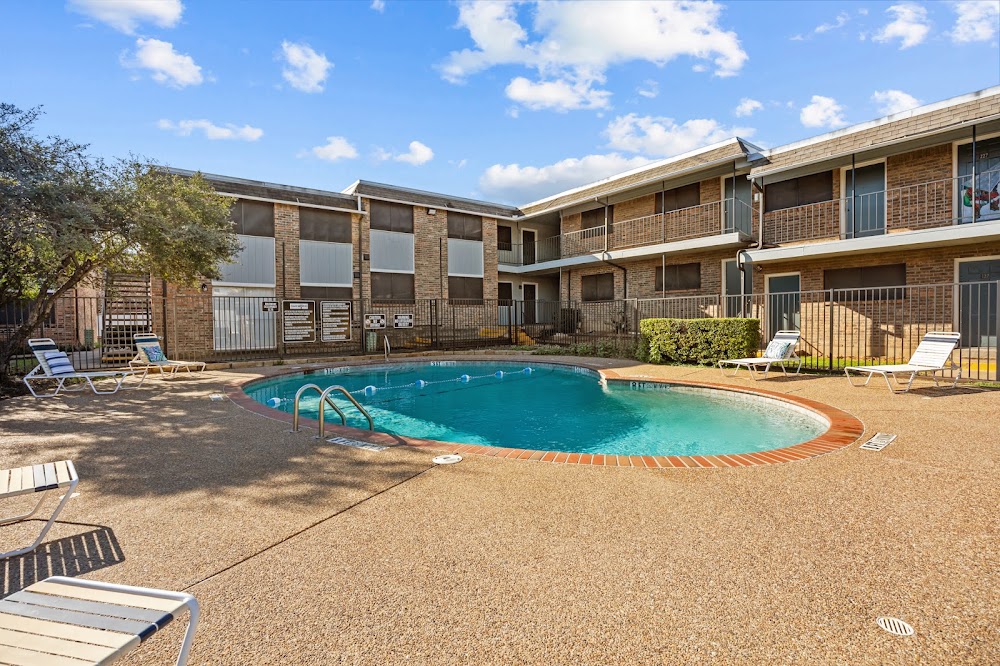 Oakwood Apartments