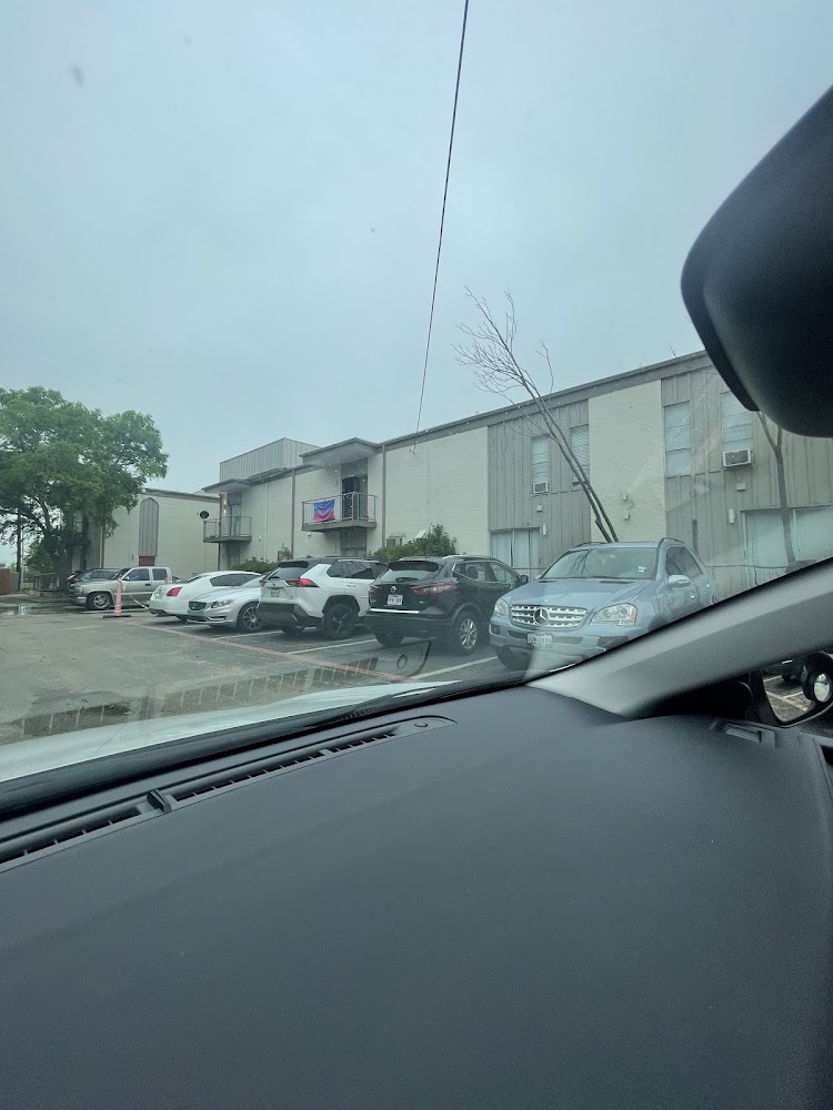 Eclipse Oak Lawn