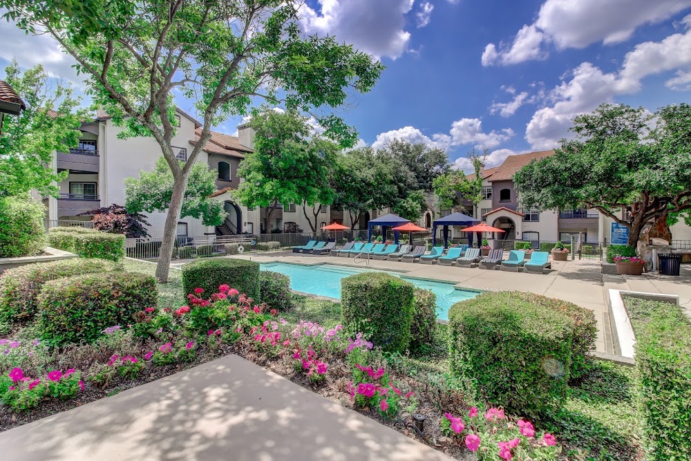 Windsor on White Rock Lake Apartments