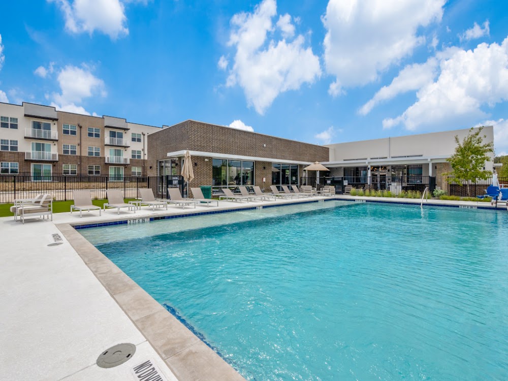 Remi West Dallas Apartments