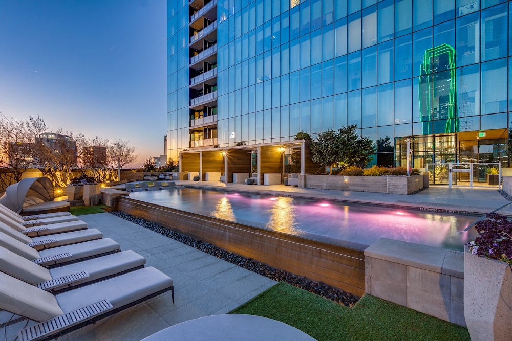 AMLI Fountain Place