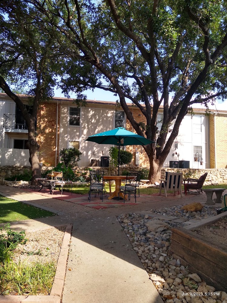 Aden Crest Apartments