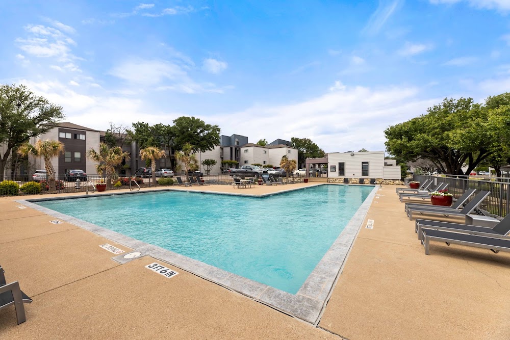 Mylo Apartment Homes