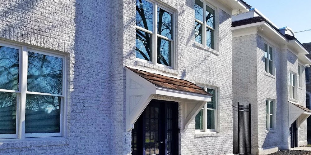 Junius Apartments