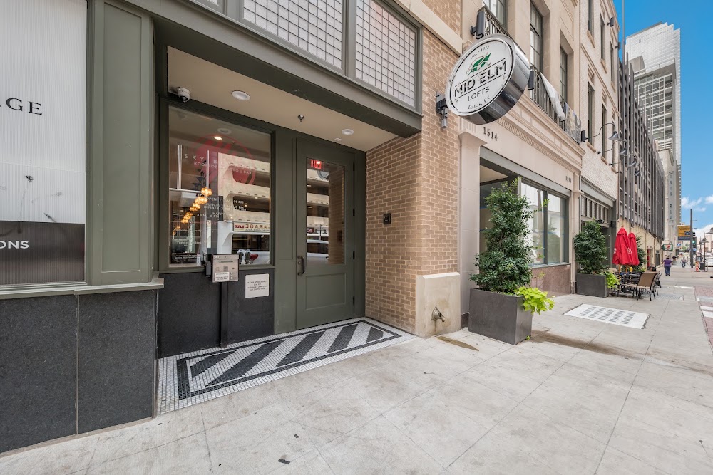 Mid Elm Lofts