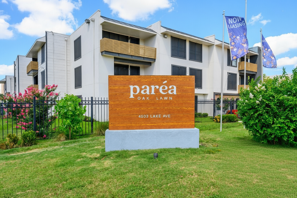 Parea Oak Lawn Apartments