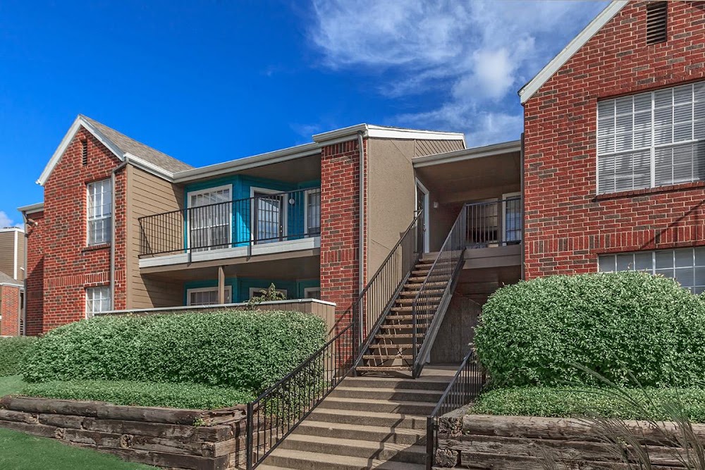 Village Square Dallas