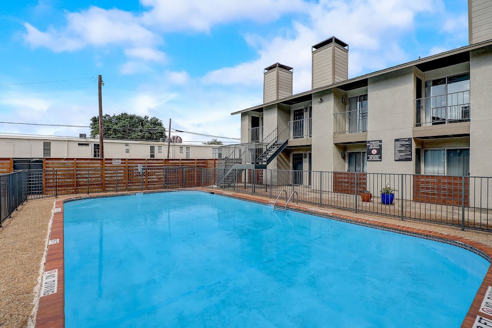 Garrett Gardens Apartments
