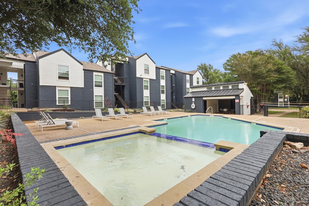 The Campbell Apartments & Townhomes