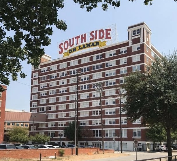 South Side on Lamar